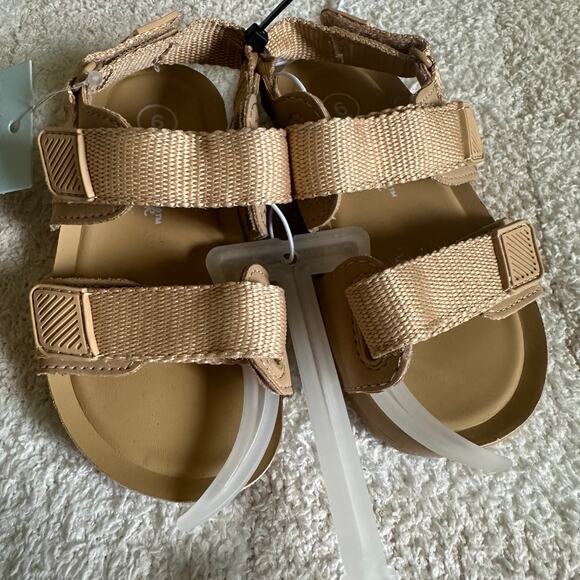 Cat & Jack CEDRIC Ankle Strap Contoured Footbed Tan Sandal - Picture 1 of 5
